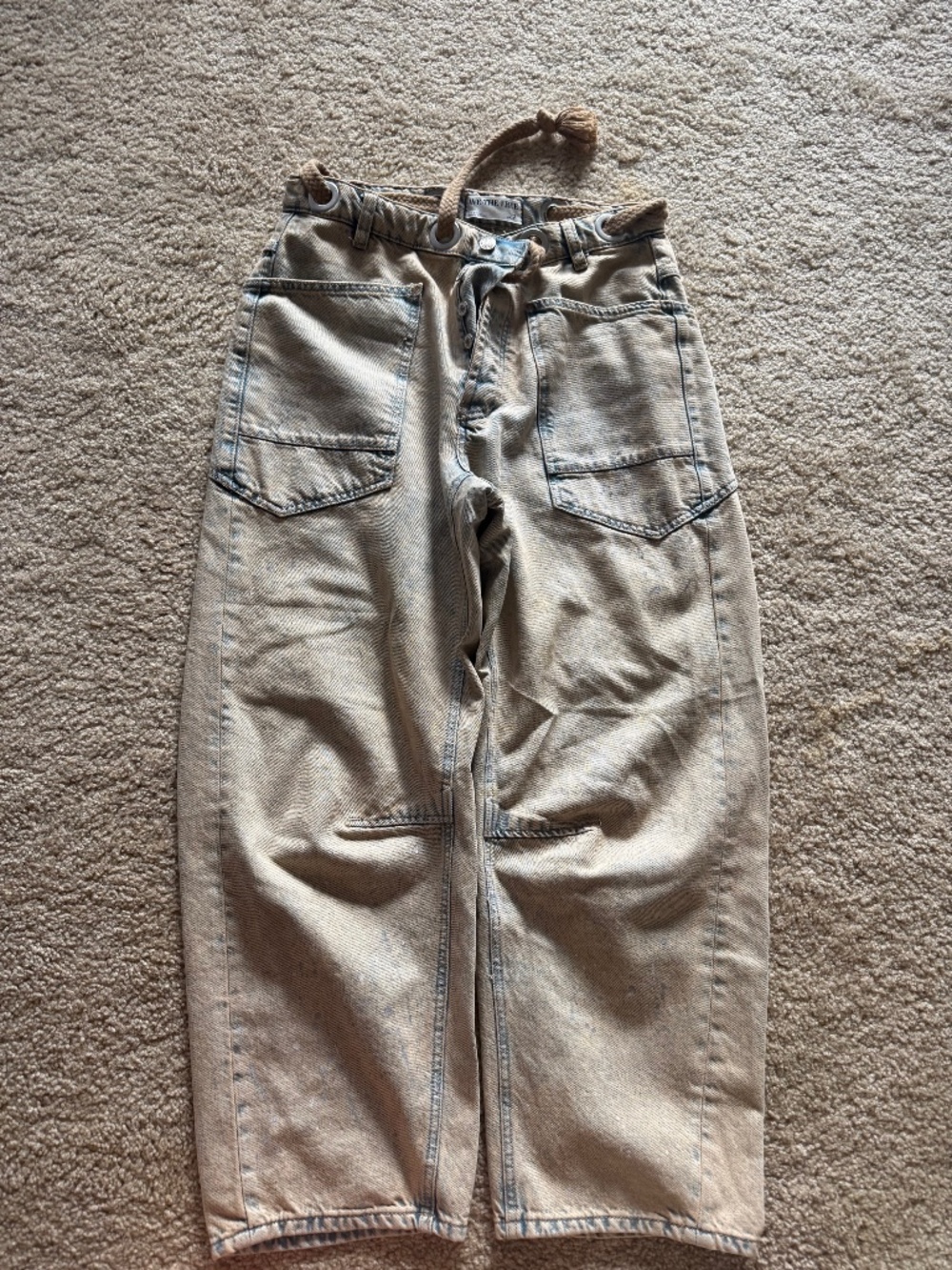 WE the FREE Brown Wash Barrel Jeans in size 27